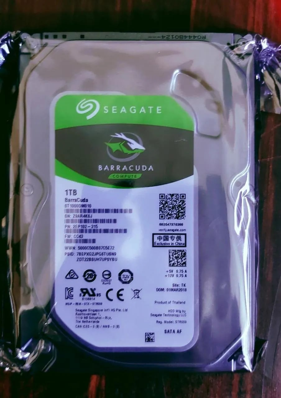Seagate 1TB 3.5 Inch Desktop HDD | SATA Internal Hard Disk Drive - View 2