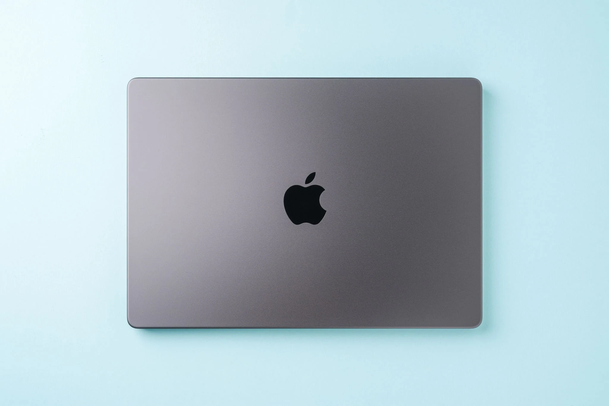 Apple Macbook Pro Intel Core i7 - (16 GB/512 GB SSD/Mac OS (13 Inch, Silver, 1.83 kg - Image 2