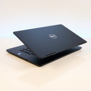 Dell Inspiron 15 3520 Laptop – 15.6 inch FHD (39.62cm) Display, 12th Gen Intel Core i3-1215U Processor, 8 GB RAM, 512 GB SSD, Black, 1.65Kg, Lightweight and Portable